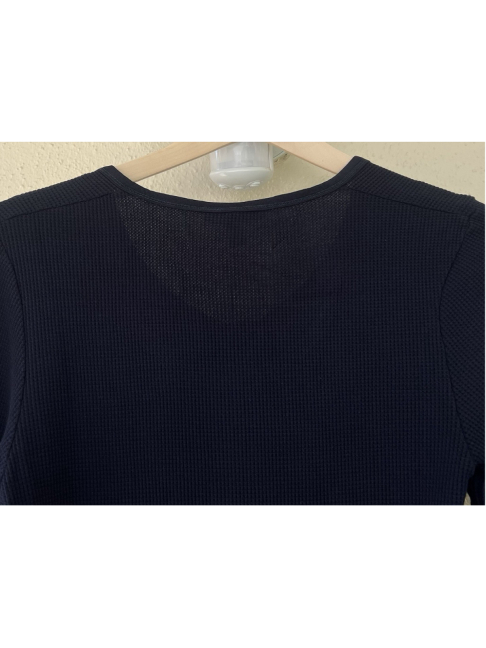 SPLENDID Forever Long Sleeve Thermal Henley Top Shirt Navy M Basic Essential - Picture 4 of 6
